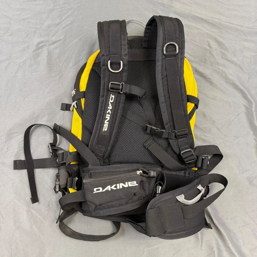 Vintage Dakine Vertex Backpack Blue Yellow Technical Hiking Snowboard Bag